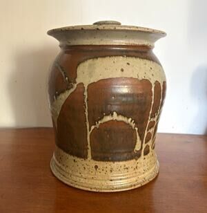 Stoneware Pottery Round Canister w/ Lid Brown & Beige Drip H 8.5” W 7”